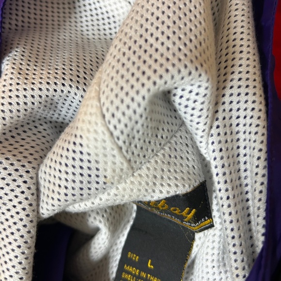 Vintage Men's Purple and White Windbreaker - Picture 4 of 4